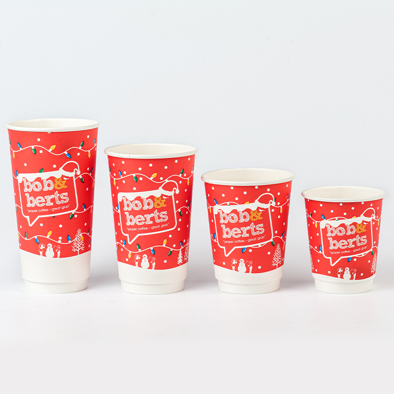 Piala Kertas Dinding Ganda