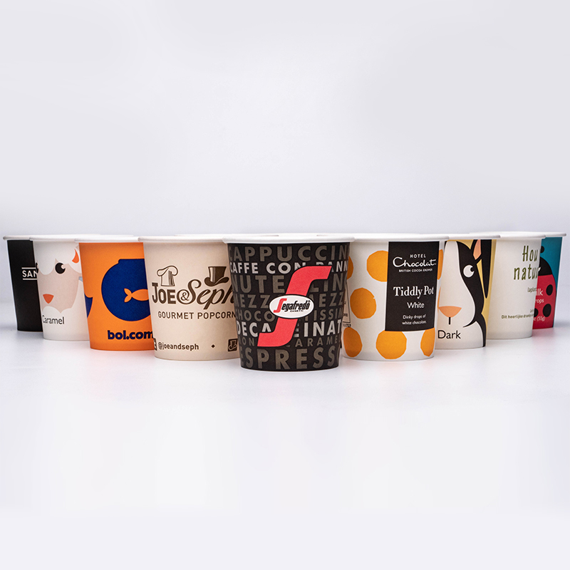 Piala Kertas Dinding Tunggal